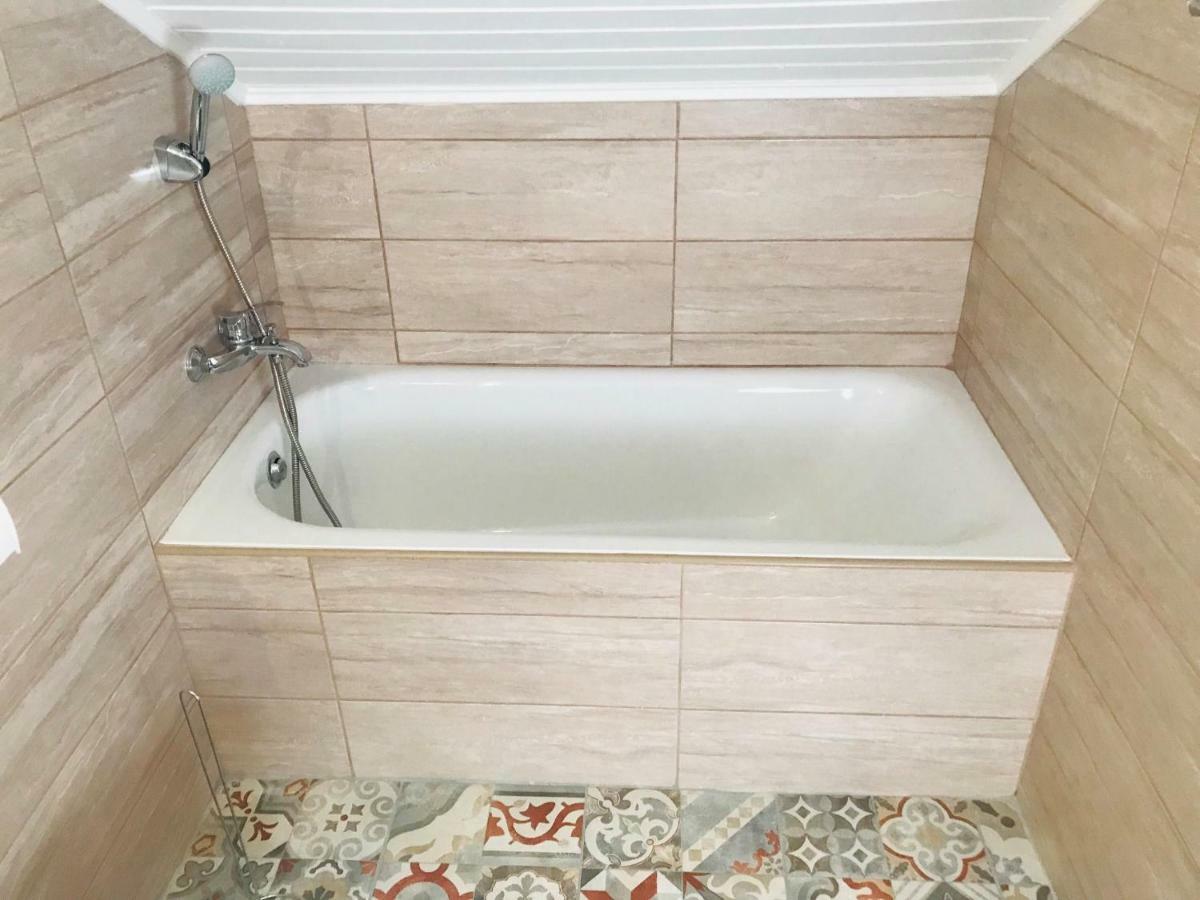 Vadszolo Apartmanhaz Gyomaendrőd エクステリア 写真